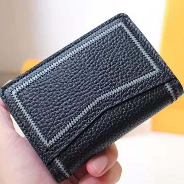 Louis Vuitton LV Unisex Pocket Organizer Wallet in Taurillon Leather-Black (2)