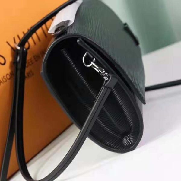 Louis Vuitton LV Women Cléry Pochette Bag in Epi Grained Cowhide Leather-Black (4)