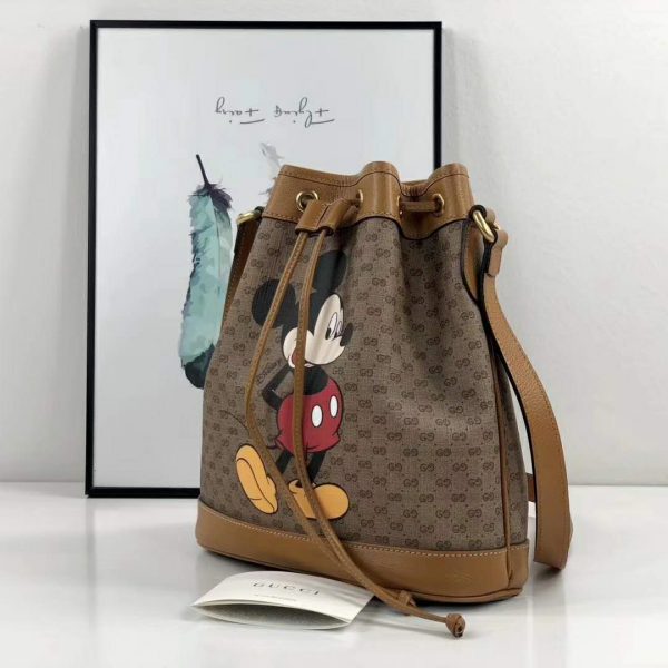 Gucci GG Unisex Disney x Gucci Small Bucket Bag GG Supreme Canvas (4)
