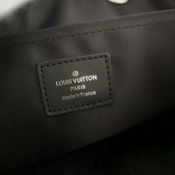 Louis Vuitton LV Unisex Discovery Pochette Supple Monogram Eclipse Canvas (5)