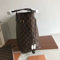 Louis Vuitton Women LV Neverfull MM in Damier Ebène Canvas