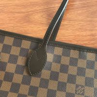 Louis Vuitton Women LV Neverfull MM in Damier Ebène Canvas