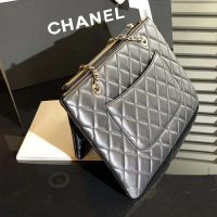 Chanel Women Clutch with Chain in Shiny Lambskin Leather-Black