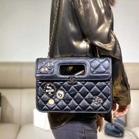 Chanel Women Flap Bag in Aged Calfskin Leather-Black