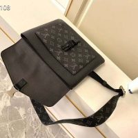 Louis Vuitton LV Men Outdoor Flap Messenger Monogram Eclipse Canvasessenger Monogram Eclipse Canvas (1)