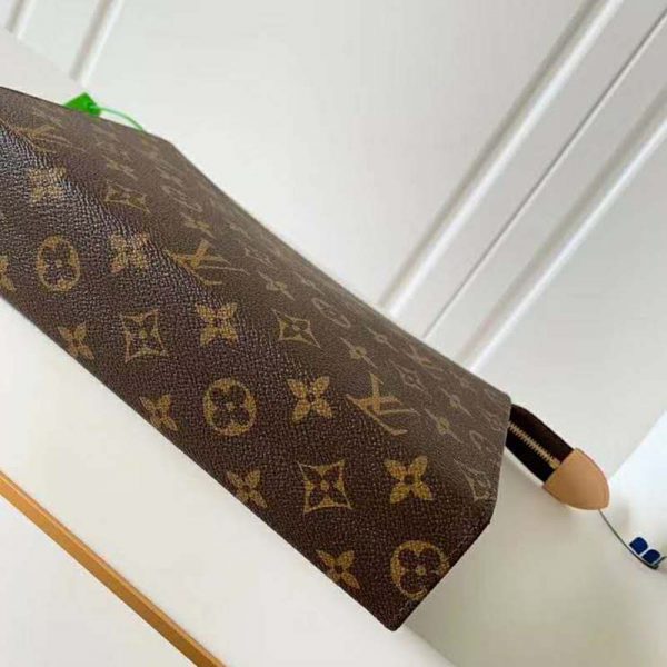 Louis Vuitton LV Unisex Toiletry Pouch 26 Monogram Canvas-Brown (7)