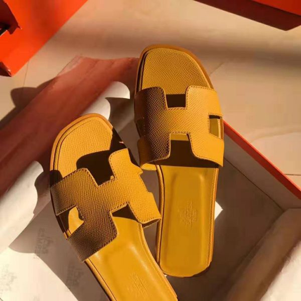 hermes_women_oran_sandal_in_epsom_calfskin_with_iconic_h_cut-out-_3__1_1