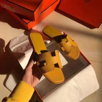 Hermes Women Oran Sandal Epsom Calfskin Iconic “H” Cut-Out-Yellow