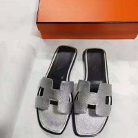 Hermes Women Oran Sandal Epsom Calfskin Iconic “H” Cut-Out-Silver