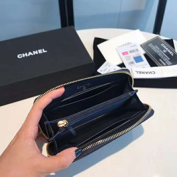 Chanel Women Chanel 19 Zipped Wallet in Lambskin Leather-Navy (7)