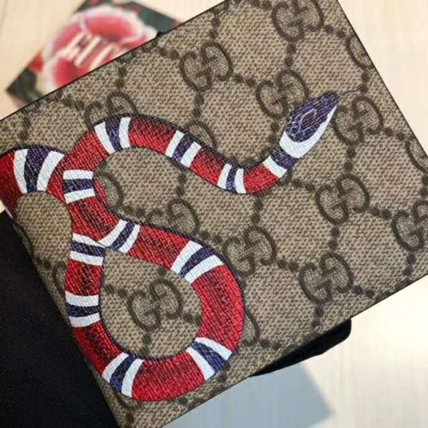 Gucci GG Unisex Kingsnake Print GG Supreme Coin Wallet-Beige (5)