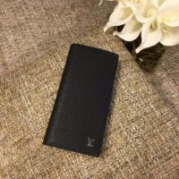 Louis Vuitton LV Unisex Brazza Wallet Taiga Cowhide Leather-Black