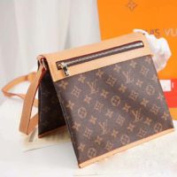 Louis Vuitton LV Unisex Saumur Messenger PM Bag Monogram Canvas