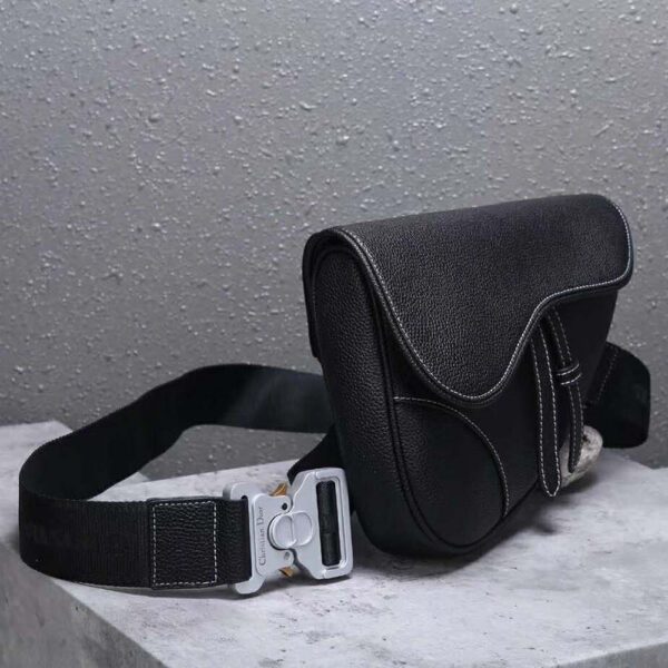 dior_men_saddle_bag_in_black_calfskin_1_