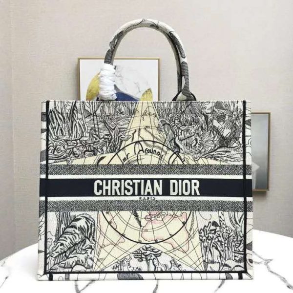 Dior Women Book Tote Blue Multicolor Dior Around the World Embroidery (3)