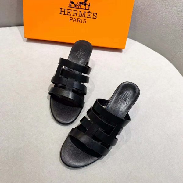 Hermes Women Amica Sandal Calfskin Two Intertwined Initials Straight Cut Edges-Black (5)