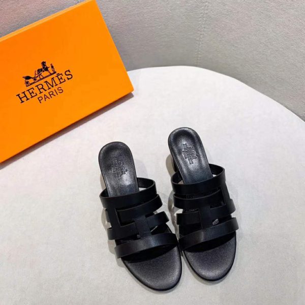 Hermes Women Amica Sandal Calfskin Two Intertwined Initials Straight Cut Edges-Black (9)