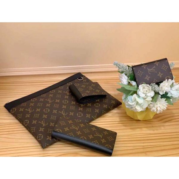 Louis Vuitton LV Unisex Discovery Pochette GM Monogram Macassar-Brown (13)