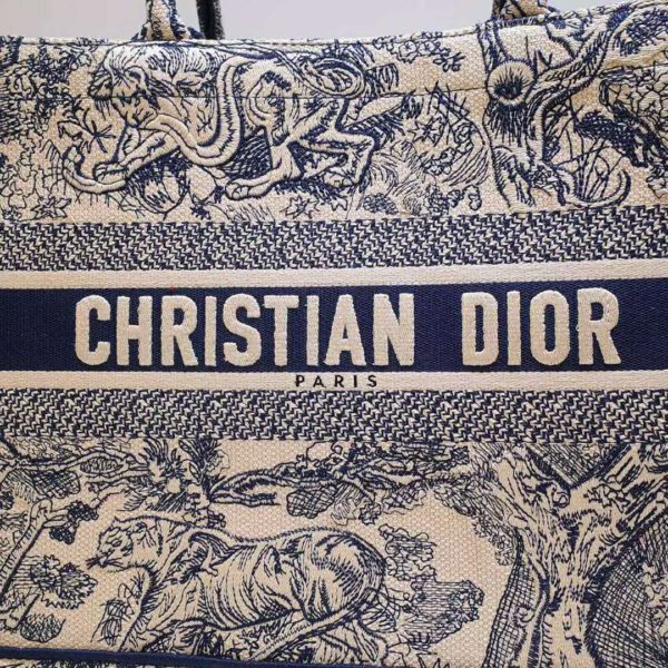 Dior Unisex Small Dior Book Tote Blue Toile De Jouy Embroidery (3)