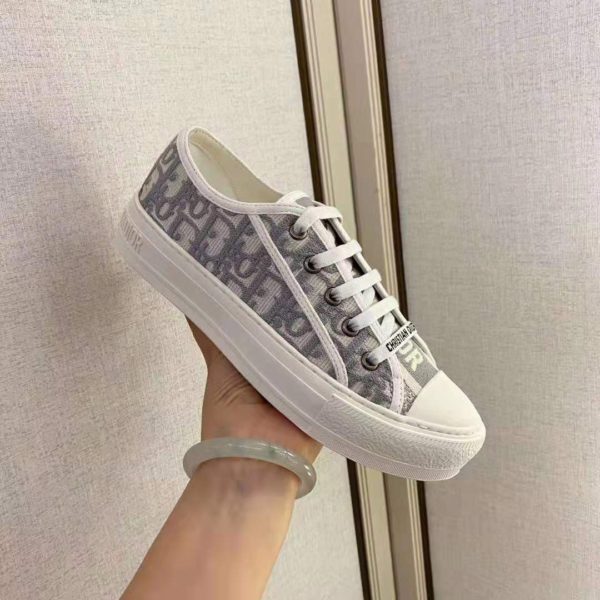 Dior Women Walk’n’Dior Sneaker Gray Dior Oblique Embroidered Cotton (14)