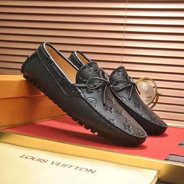 Louis Vuitton Men Arizona Moccasin Monogram-Embossed Grained Calf Leather-Black (10)
