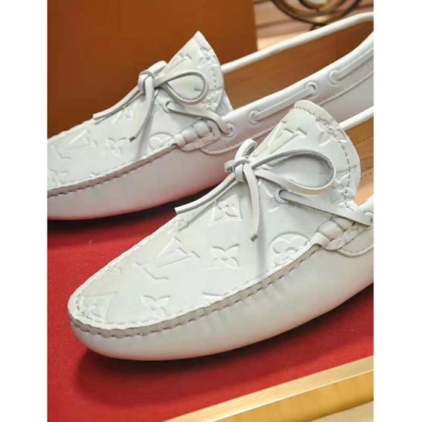 Louis Vuitton Men Arizona Moccasin Monogram-Embossed Grained Calf Leather-White (7)