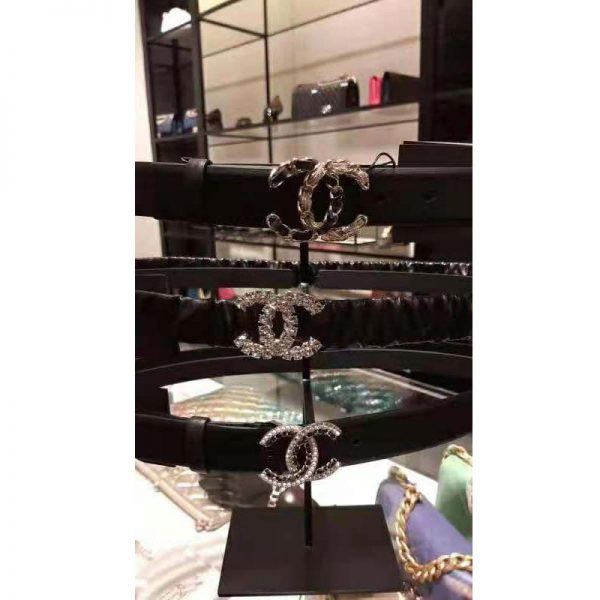 Chanel Women Calfskin Gold-Tone Metal Glass Pearls & Strass Belt Black (3)