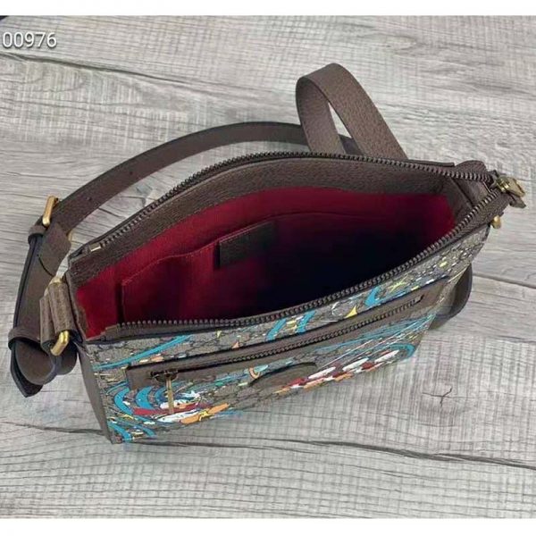 Gucci Unisex Disney x Gucci Donald Duck Messenger Bag Beige GG Supreme Canvas (10)