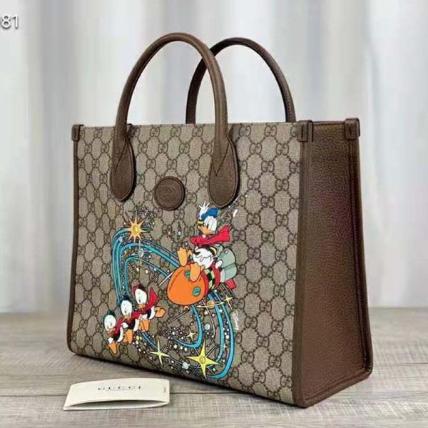 Gucci Unisex Disney x Gucci Donald Duck Tote Bag Beige GG Supreme Canvas (10)