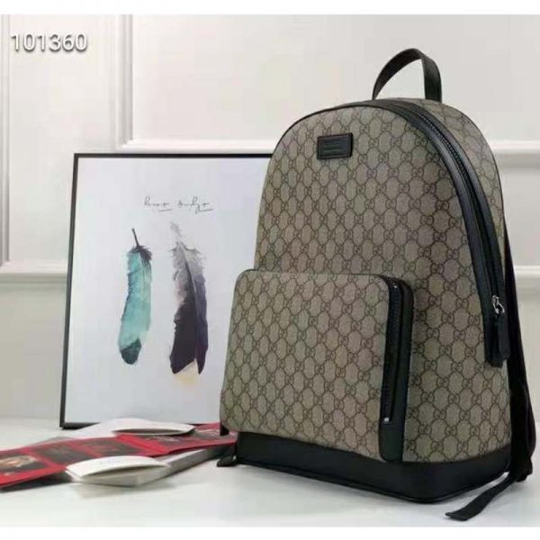 Gucci Unisex GG Supreme Backpack BeigeEbony GG Supreme Canvas (3)