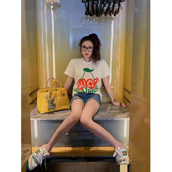 Gucci Women Gucci Beverly Hills Cherry Print T-Shirt Cotton Jersey Crewneck Short Sleeves (2)