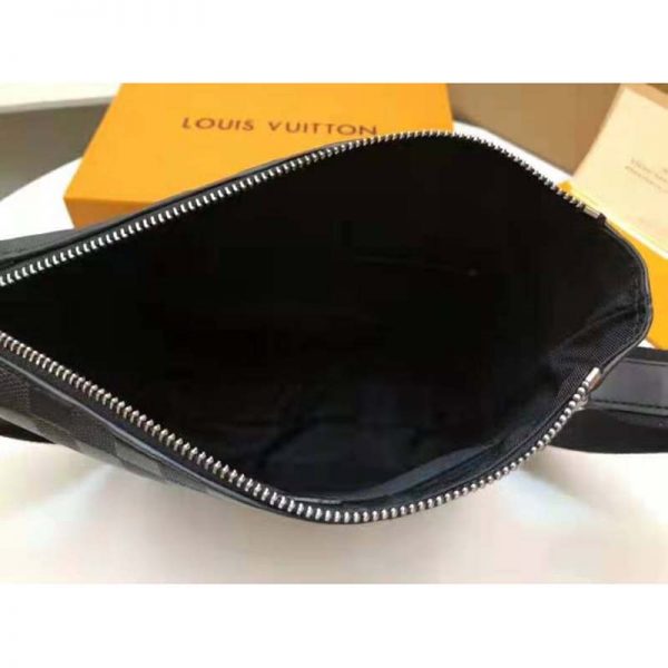 Louis Vuitton LV Unisex Discovery Messenger BB Damier Infini Cowhide Leather-Black (3)