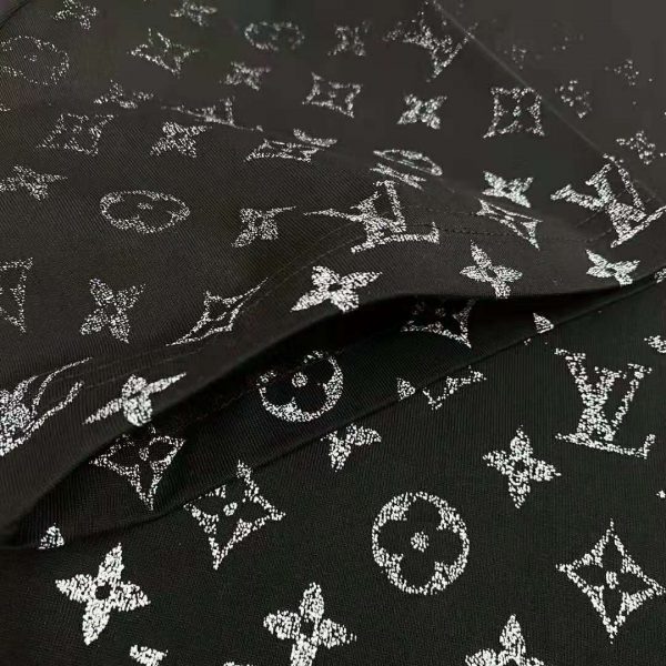 Louis Vuitton Men LVSE Monogram Gradient T-Shirt Cotton Regular Fit Black and White (7)