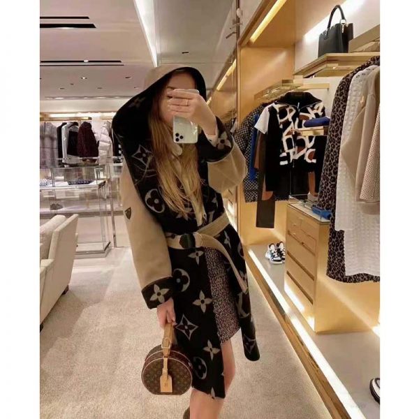 Louis Vuitton Women Giant Monogram Jacquard Wrap Coat in Camel Wool Regular Fit (7)