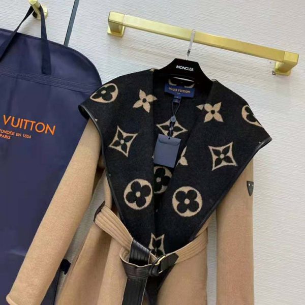 Louis Vuitton Women Giant Monogram Jacquard Wrap Coat in Camel Wool Regular Fit (9)