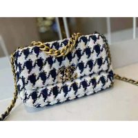 Chanel Women 19 Flap Bag Tweed Gold Silver-Tone Ruthenium-Finish Metal Ecru Navy Blue Multicolor