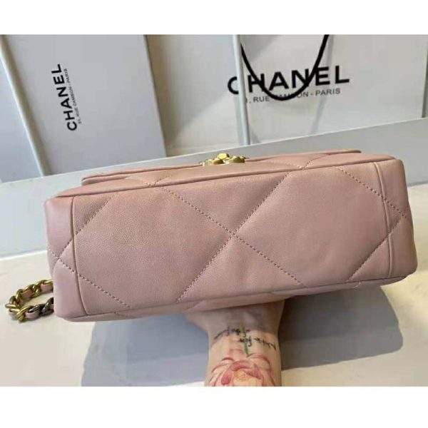 Chanel Women Chanel 19 Flap Bag Lambskin Gold Silver-Tone Ruthenium-Finish Metal Light Pink (7)