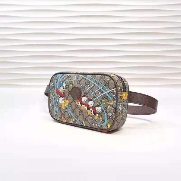 Gucci Unisex Disney x Gucci Donald Duck Print Belt Bag Leather Interlocking G (9)