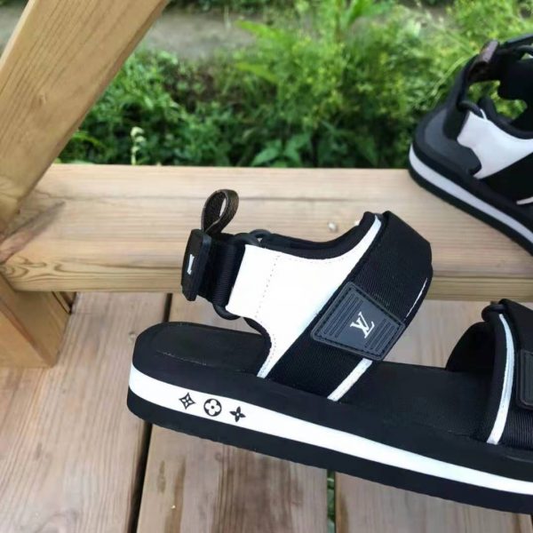 Louis Vuitton LV Women Arcade Flat Sandal Monogram Flowers LV Initials Black (9)