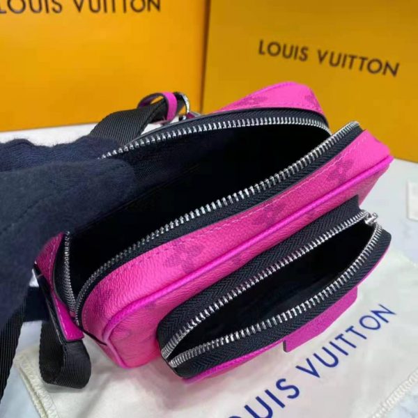 Louis Vuitton LV Women Outdoor Pouch Taigarama Noir Black Coated Canvas Cowhide Leather (1)