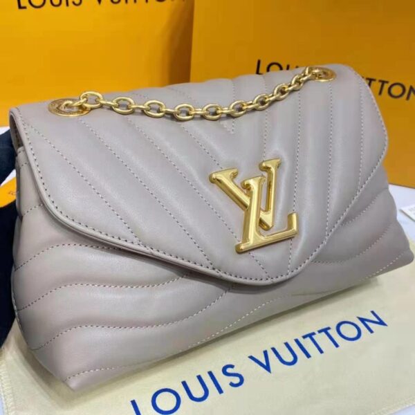 Louis Vuitton LV Women New Wave Chain Bag Handbag Sandy Smooth Cowhide Leather (8)