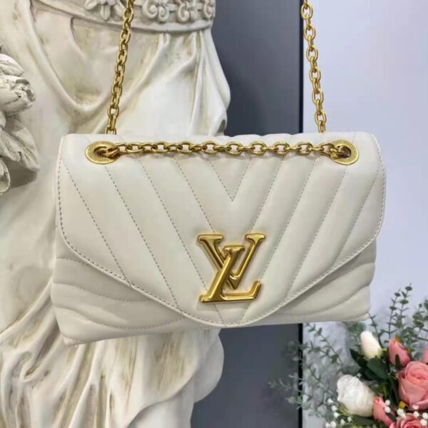 Louis Vuitton LV Women New Wave Chain Bag Handbag White Smooth Cowhide Leather (12)