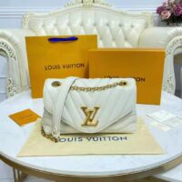 Louis Vuitton LV Women New Wave Chain Bag Handbag  White Smooth Cowhide Leather