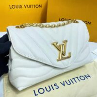 Louis Vuitton LV Women New Wave Chain Bag Handbag  White Smooth Cowhide Leather