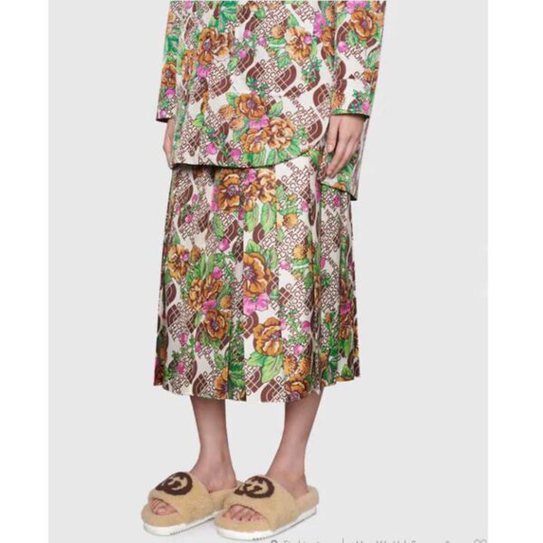 Gucci GG Women’s Slide Sandal with Interlocking G Light Brown Interlocking G Merino Wool (1)
