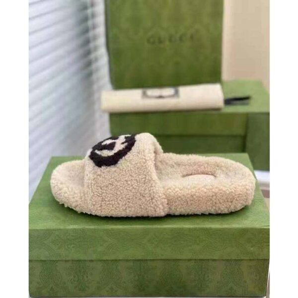 Gucci GG Women’s Slide Sandal with Interlocking G Light Brown Interlocking G Merino Wool (5)