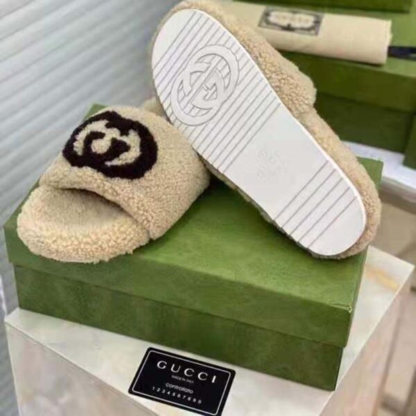 Gucci GG Women’s Slide Sandal with Interlocking G Light Brown Interlocking G Merino Wool (8)