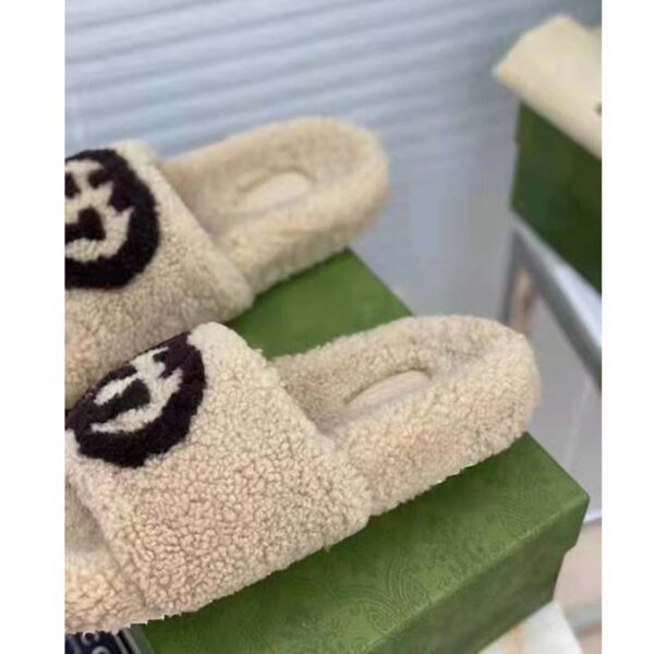 Gucci GG Women’s Slide Sandal with Interlocking G Light Brown Interlocking G Merino Wool (9)