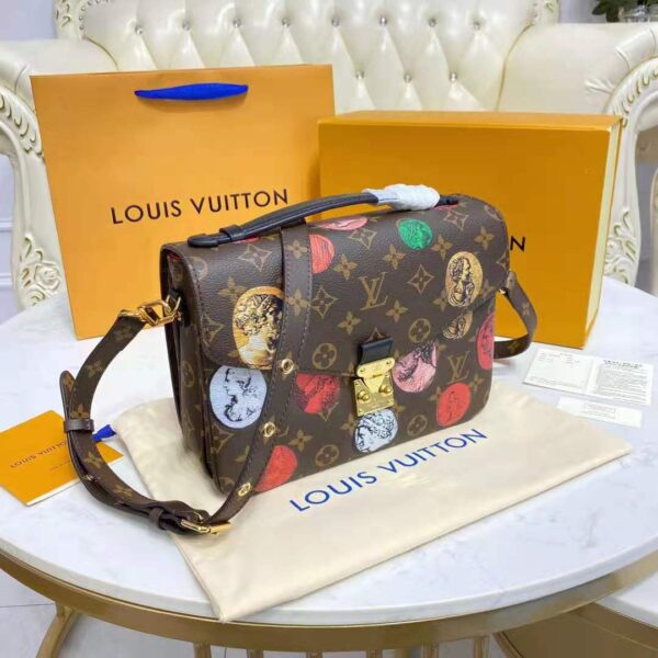 Louis Vuitton LV Unisex Pochette Metis Monogram Cameo Printed Canvas Cowhide Leather (6)