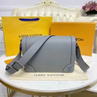 Louis Vuitton LV Unisex New Flap Messenger Grey Taiga Cowhide Leather